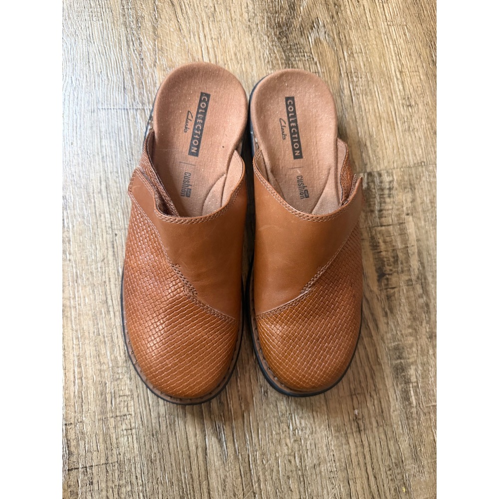 Clarks Collection Cushion Soft Tan Leather Woven Mules Clogs Adjustable Strap